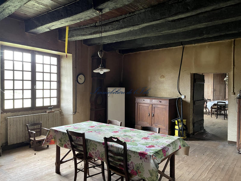 Maison - 216 m² - 7 pièces