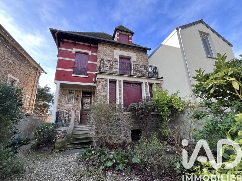 Maison - 120 m² - 7 pièces