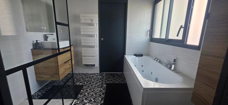 Maison - 146 m² - 6 pièces