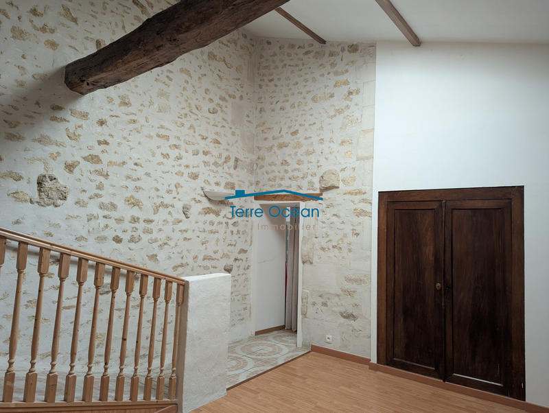 Maison ancienne - 200 m² - 4 pièces