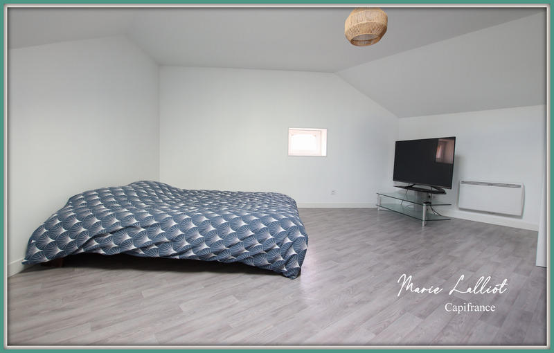 Maison - 360 m² - 10 pièces