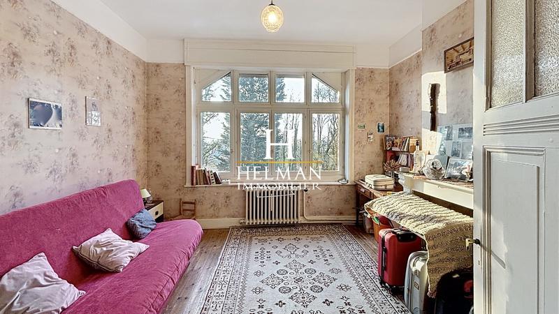 Maison - 236 m² - 9 pièces