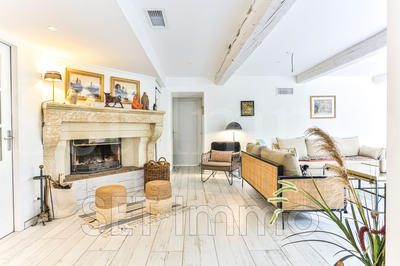 Maison - 210 m² - 7 pièces