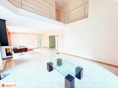 Maison - 201 m² - 9 pièces