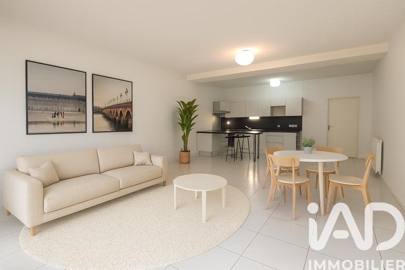 Appartement - 75 m² - 3 pièces