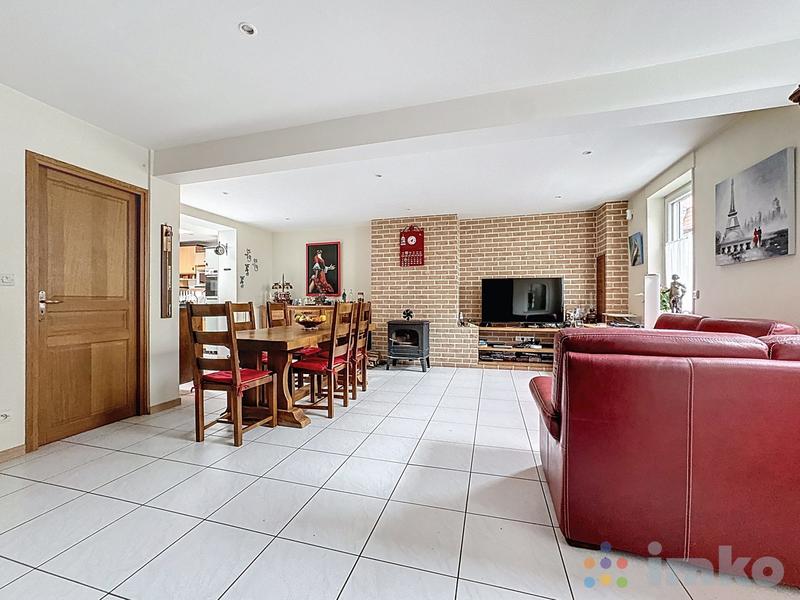 Maison - 93 m² - 5 pièces