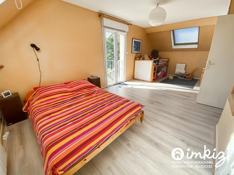 Maison - 269 m² - 10 pièces