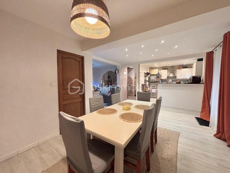 Maison - 124 m² - 6 pièces