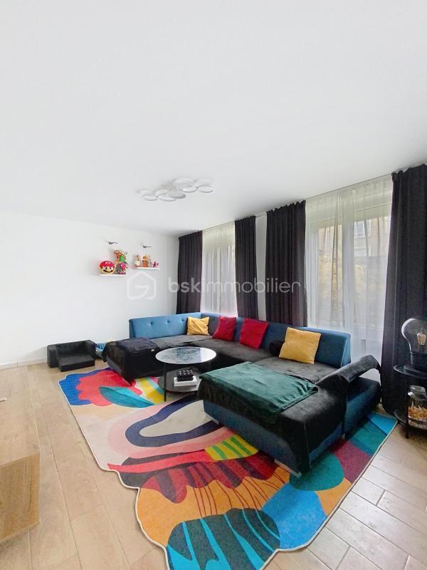 Maison traditionnelle - 135 m² - 7 pièces