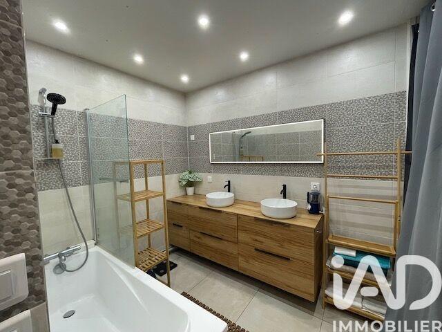 Appartement - 74 m² - 3 pièces