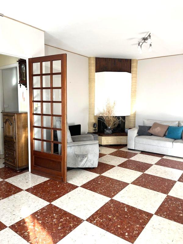 Maison - 121 m² - 5 pièces