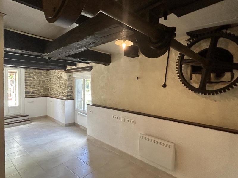 Maison - 290 m² - 12 pièces