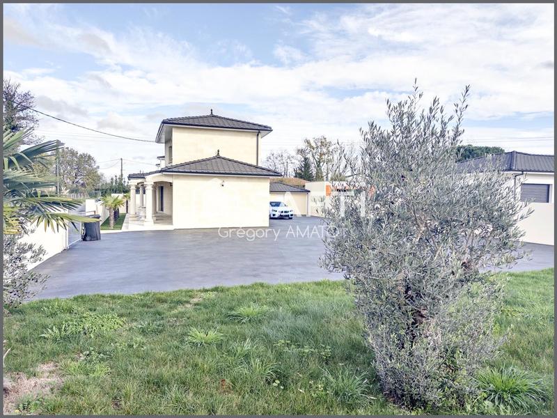 Maison - 101 m² - 6 pièces