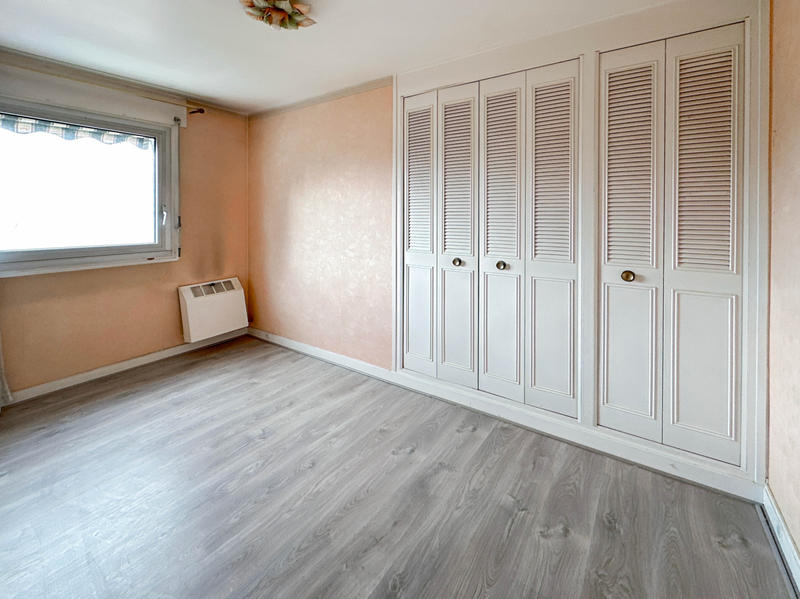 Appartement - 82 m² - 4 pièces