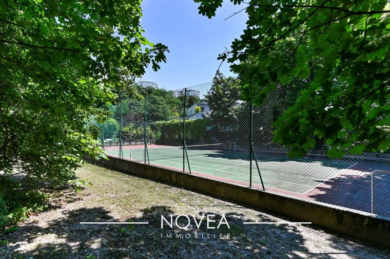 Appartement - 75 m² - 3 pièces