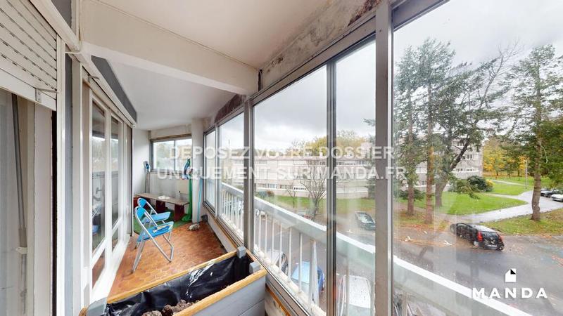 Chambre - 10 m² - 4 pièces