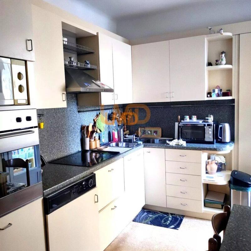 Appartement - 118 m² - 6 pièces