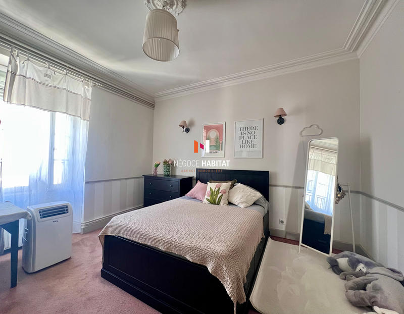 Appartement - 225 m² - 7 pièces