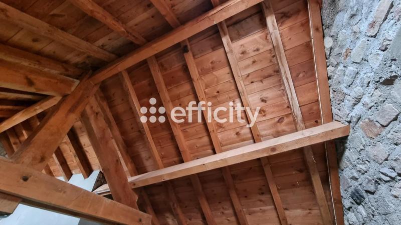 Maison - 198 m² - 10 pièces