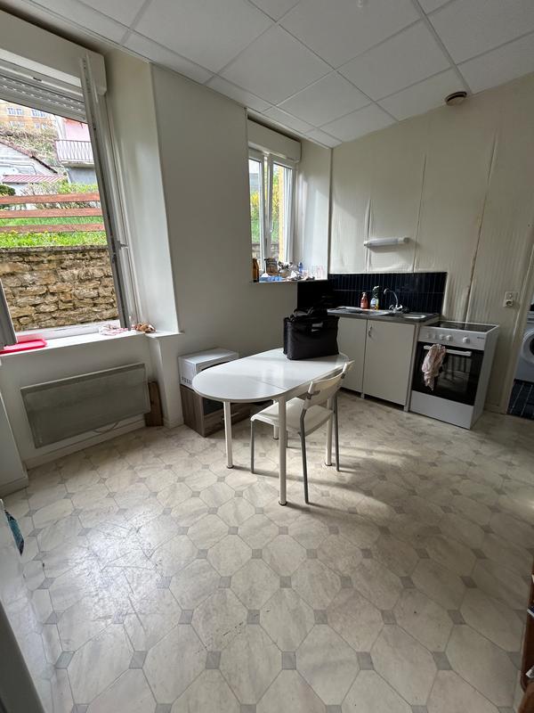 Maison - 400 m² - 20 pièces