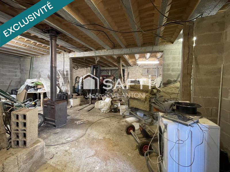 Maison - 250 m² - 2 pièces