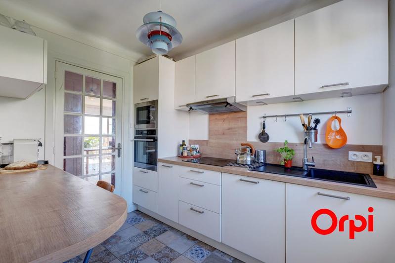 Appartement - 97 m² - 4 pièces