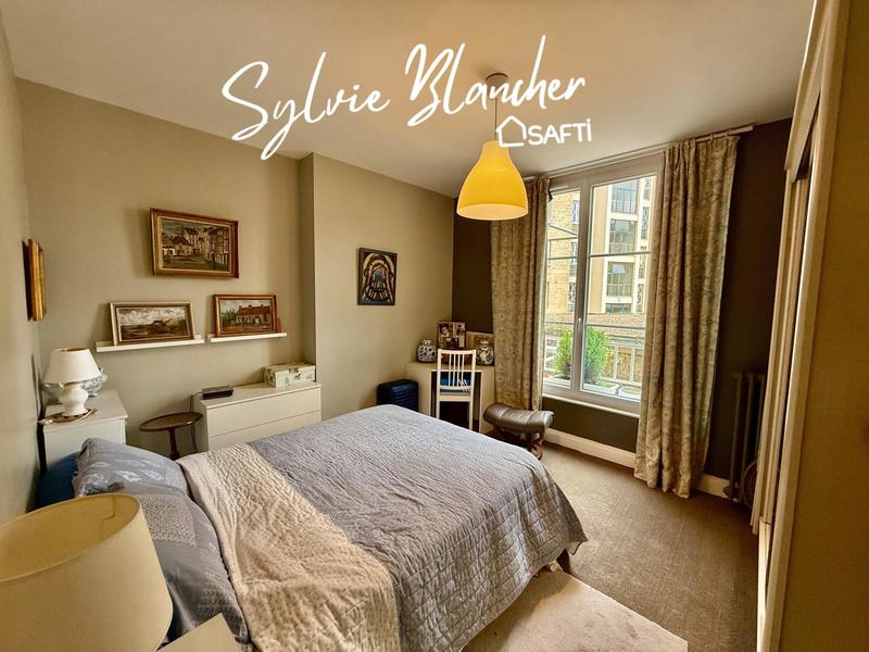 Appartement - 100 m² - 4 pièces