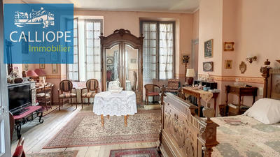 Propriété - 420 m² - 15 pièces