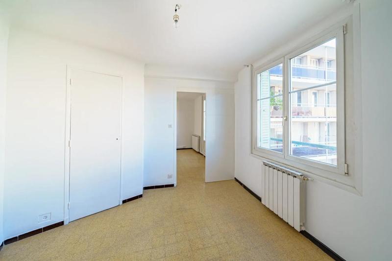 Appartement - 70 m² - 5 pièces