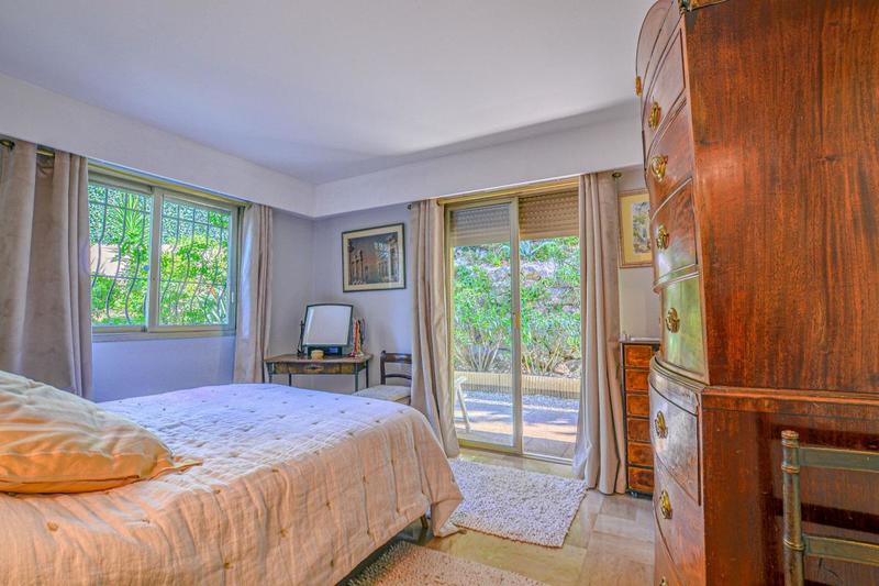 Appartement - 90 m² - 3 pièces