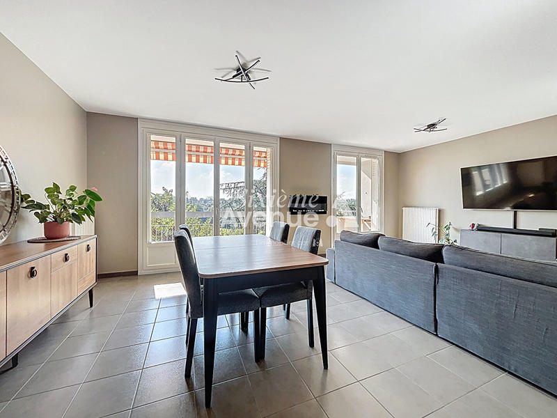 Appartement - 72 m² - 3 pièces