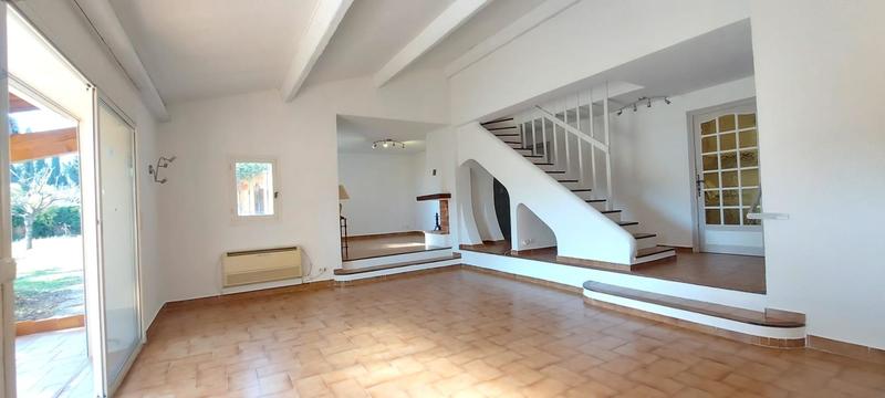 Propriété - 206 m² - 7 pièces