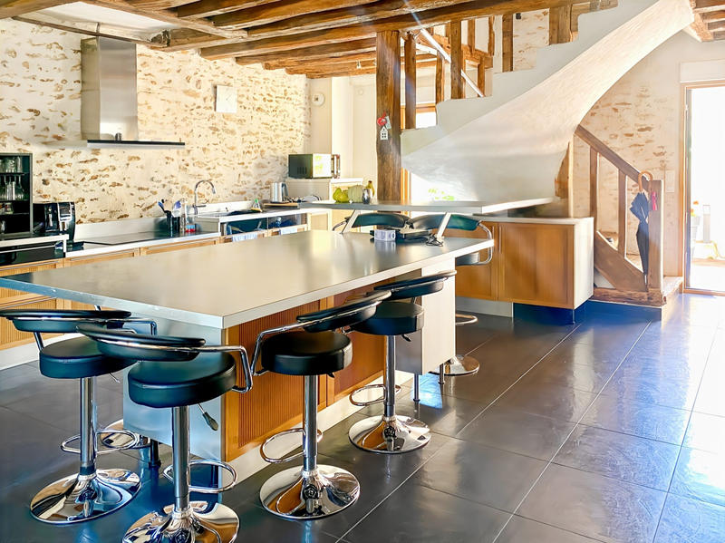 Maison - 170 m² - 6 pièces