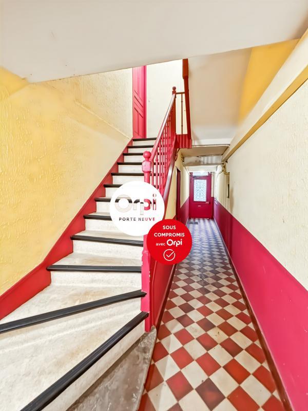 Immeuble - 275 m² - 10 pièces