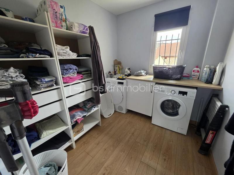 Maison traditionnelle - 165 m² - 7 pièces