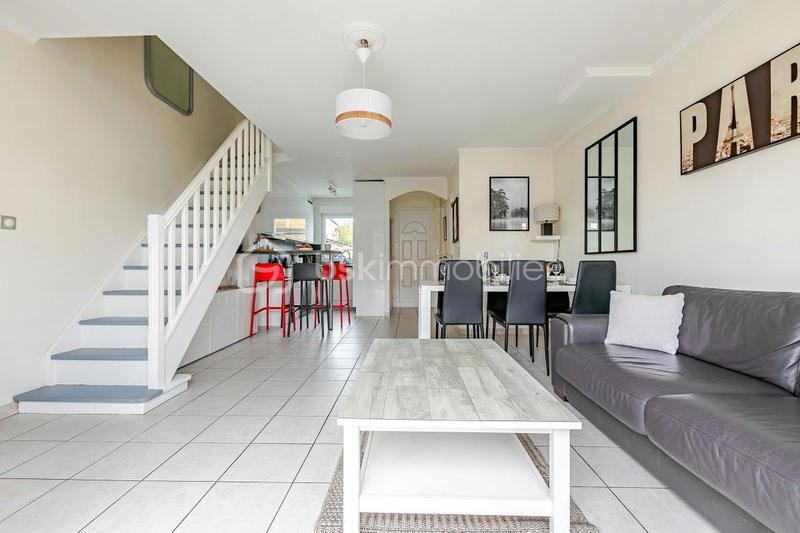 Maison - 84 m² - 5 pièces