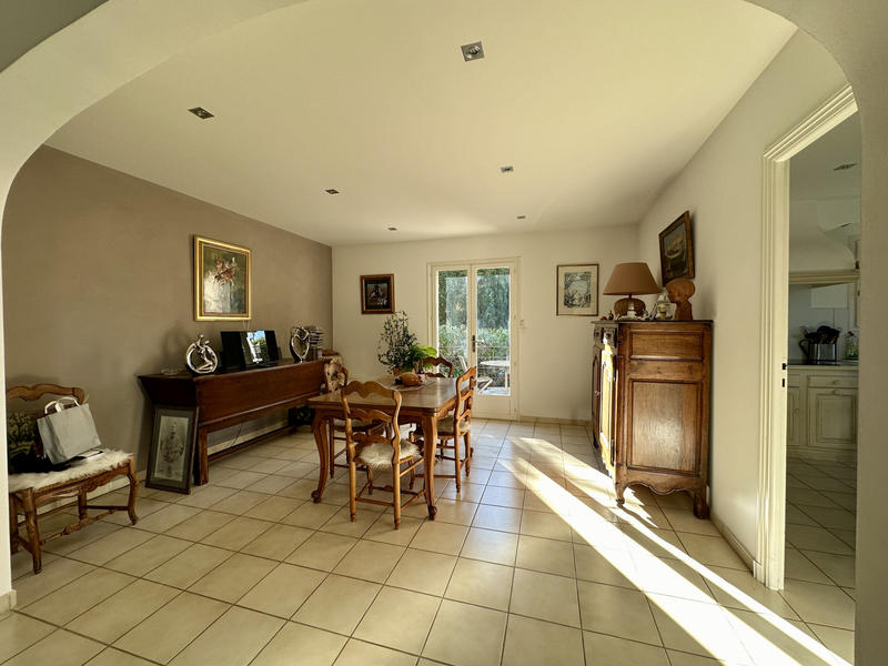 Villa - 180 m² - 6 pièces