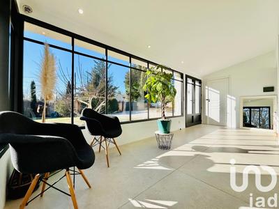 Maison - 180 m² - 7 pièces