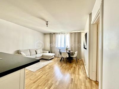 Appartement - 76 m² - 4 pièces
