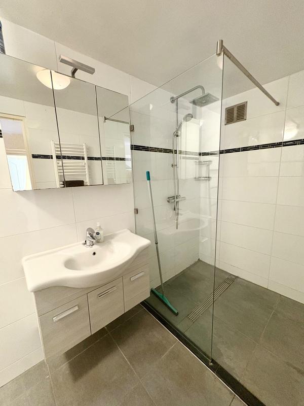 Maison - 320 m² - 11 pièces