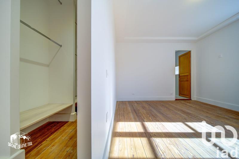 Maison - 306 m² - 13 pièces