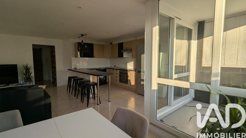 Appartement - 98 m² - 5 pièces