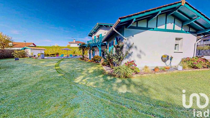 Maison - 175 m² - 7 pièces