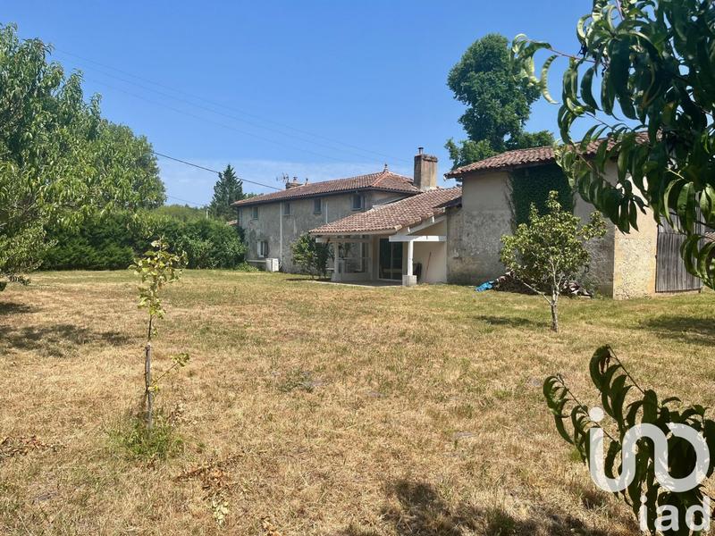 Maison - 180 m² - 8 pièces