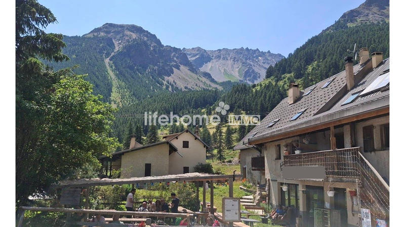 Châlet - 520 m² - 16 pièces