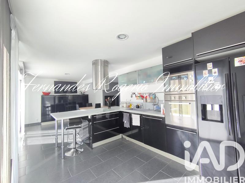 Maison - 165 m² - 7 pièces