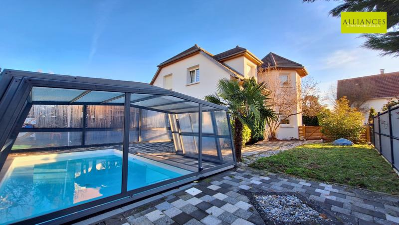 Maison - 172 m² - 7 pièces