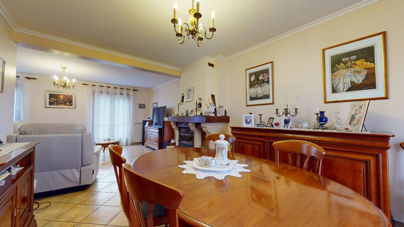 Maison - 136 m² - 6 pièces