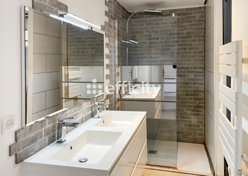 Maison - 142 m² - 7 pièces