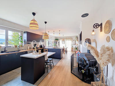 Maison - 130 m² - 4 pièces